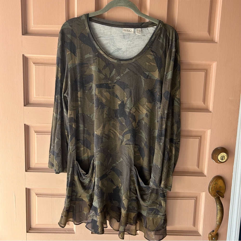 Logo Women's Camouflage Top
